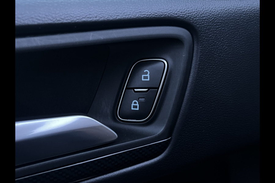 Ford FOCUS Wagon 155pk EBH ST L. XBns WINTERPACK/CAMERA/ADAPTIVE C.C. etc