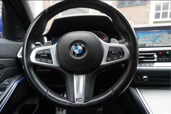 BMW 3-serie 330i Business Edition Plus M-SPORT | BTW | NL AUTO | LASER | LEER | PANORAMADAK | Sfeer | BMW Dealer onderhouden | Topstaat |