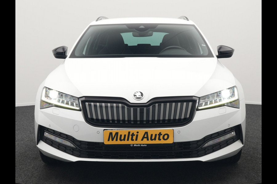 Škoda Superb Combi 1.4 TSI iV Sportline Dealer O.H PHEV | Adaptive Cruise | Alcantara Sportstoelen Memory & Verwarmd | Apple Carplay | Sfeerverlichting | Keyless | Blis | Camera | Virtual | Navigatie | DAB |