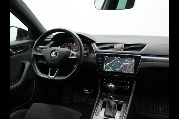 Škoda Superb Combi 1.4 TSI iV Sportline Dealer O.H PHEV | Adaptive Cruise | Alcantara Sportstoelen Memory & Verwarmd | Apple Carplay | Sfeerverlichting | Keyless | Blis | Camera | Virtual | Navigatie | DAB |