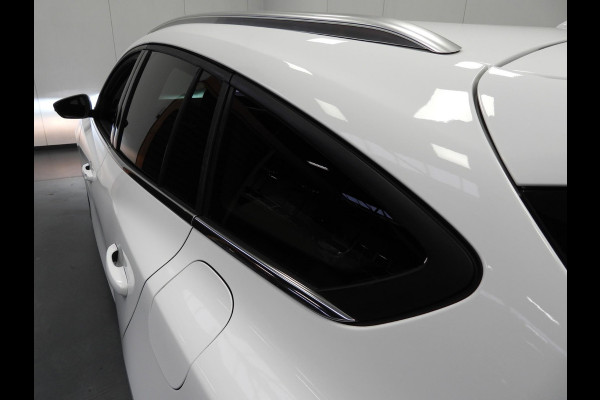 Ford FOCUS Wagon 1.0 EcoBoost Trend Business NAVI/TREKH/LED/PDC/16"LMV!