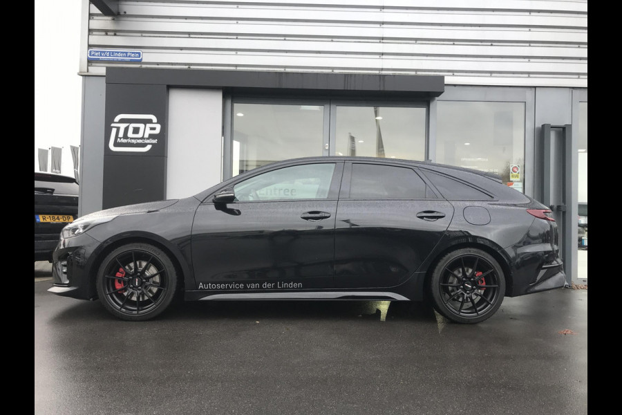 Kia ProCeed 1.6 T-GDi GT Automaat 204PK Black Edition