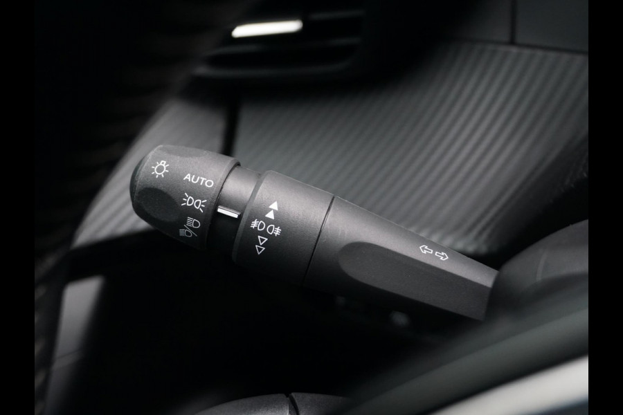 Peugeot e-2008 EV Allure Pack 50 kWh SOH 93,7%