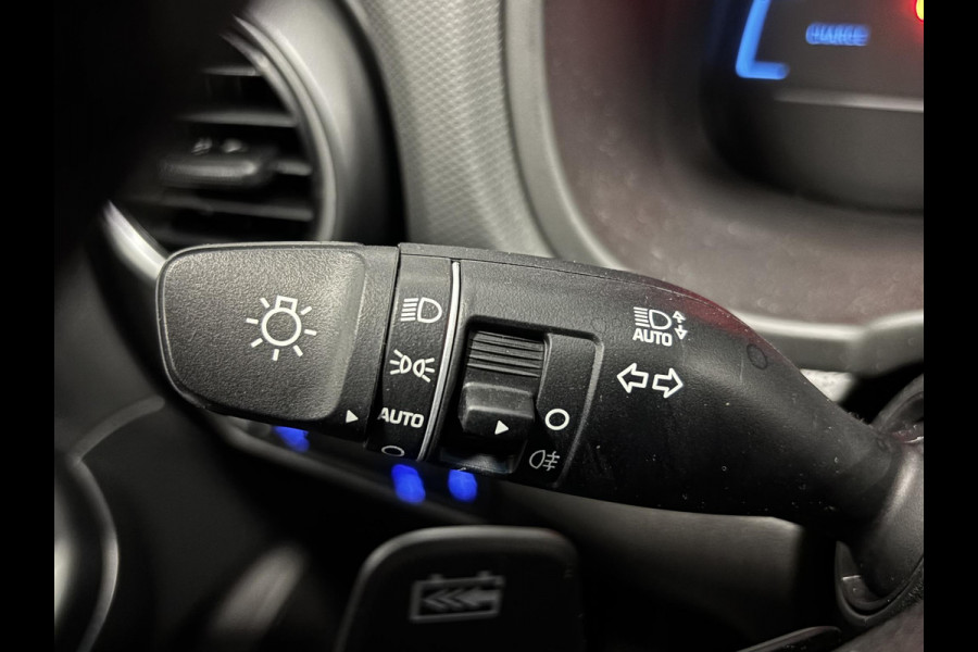 Hyundai Kona EV Comfort Navigatie Climate control Cruise control Camera