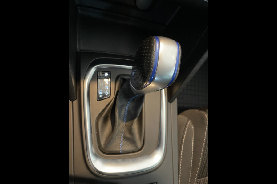 Renault Mégane 1.5 dCi Bose Airco - Cruise control - Parkeersensoren voor en achter - Navigatiesysteem - Keyless entry - Mistlampen voor -  Bluetooth - Rijstrooksensor - Stuurmultifunctioneel - Elektrische ramen voor en - Zeer weinig kilometers