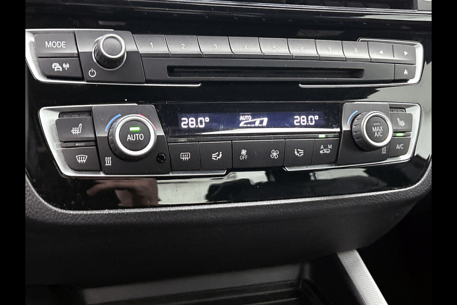 BMW 2 Serie Coupé 218i High Executive M-sport | NL-Auto | AchterCAM | Cruise | Carplay | StoelverW | Climate | Leder | Lane ass |