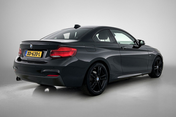 BMW 2 Serie Coupé 218i High Executive M-sport | NL-Auto | AchterCAM | Cruise | Carplay | StoelverW | Climate | Leder | Lane ass |