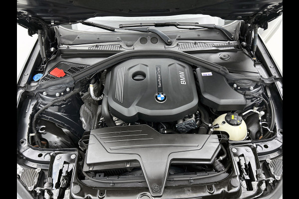 BMW 2 Serie Coupé 218i High Executive M-sport | NL-Auto | AchterCAM | Cruise | Carplay | StoelverW | Climate | Leder | Lane ass |