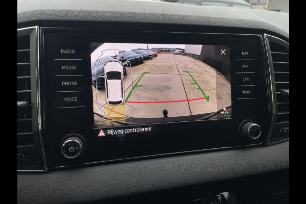 Škoda Karoq 1.5 TSI ACT Style | LED | Elek. Trekhaak | Navi | Carplay | Camera | Virtual Cockpit