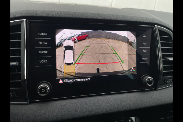 Škoda Karoq 1.5 TSI ACT Style | LED | Elek. Trekhaak | Navi | Carplay | Camera | Virtual Cockpit