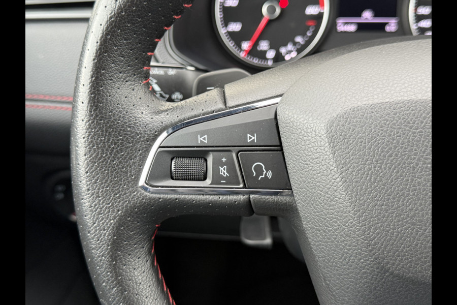 Seat Arona 1.0 TSI FR Business Intense | CarPlay | LED | Camera | Dodehoek | 18 inch