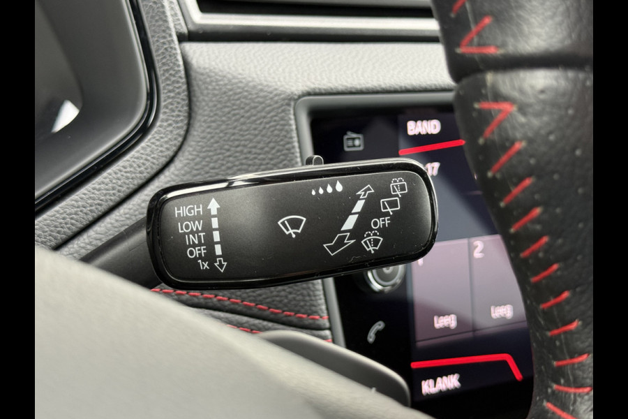 Seat Arona 1.0 TSI FR Business Intense | CarPlay | LED | Camera | Dodehoek | 18 inch