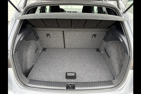 Seat Arona 1.0 TSI FR Business Intense | CarPlay | LED | Camera | Dodehoek | 18 inch