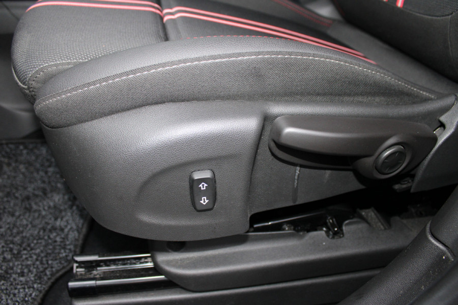 Opel Crossland 1.2 Turbo GS Line | Trekhaak | BLIS | Cruise control | Navigatie