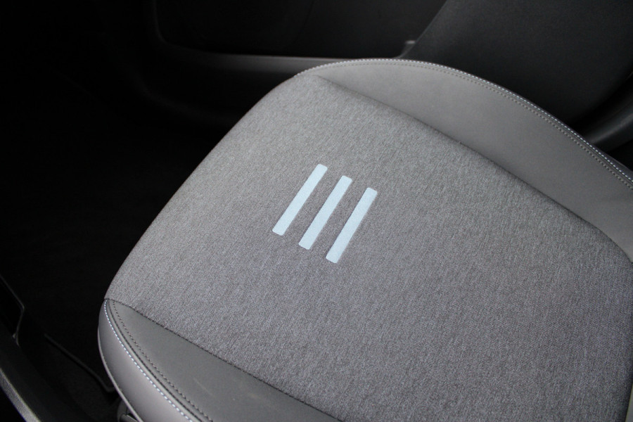 Ford Tourneo Courier Active BEV 43kWh 5P | Full Options | BLIS | Winterpack | Camera | Navigatie