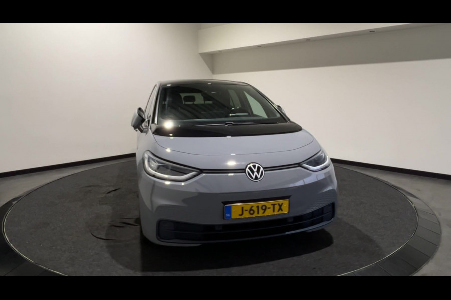 Volkswagen ID.3 First Plus 58 kWh All season banden | Camera | Nette auto | Matrix Led
