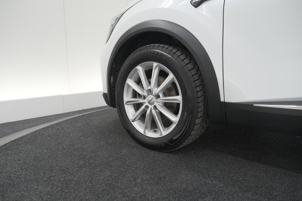 Renault Captur 1.6 E-Tech Plug-in Hybrid 160 Intens | Trekhaak | Camera | Navigatie | Parkeersensoren | Pack Winter