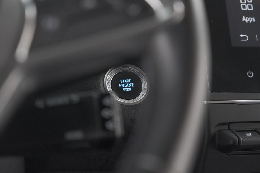 Renault Captur 1.6 E-Tech Plug-in Hybrid 160 Intens | Trekhaak | Camera | Navigatie | Parkeersensoren | Pack Winter