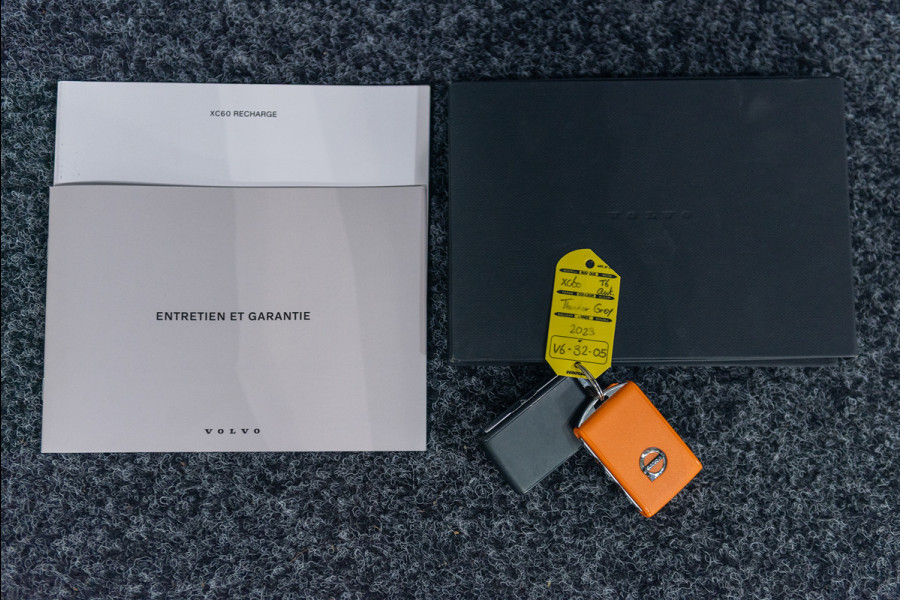 Volvo XC60 T6 Aut. LongRange Plus Dark Leder Parkeercamera 350pk