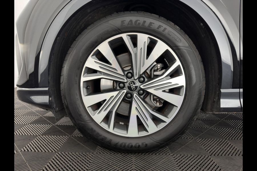 Audi Q4 e-tron 40 Launch edition Advanced Plus 77 kWh (INCL-BTW) *HEATPUMP | ADAPT-CRUISE | MATRIX-LED | NAVI-FULLMAP | KEYLESS | CAMERA | DIGI-COCKPIT | DAB | AMBIENT-LIGHT | SPORT-SEATS | 19''ALU*