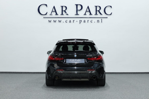 BMW 1-serie M135i xDrive 306+PK M-PERFORMANCE/FORGED CARBON/VIRTUAL/SFEER/LEER+S.VERWARMING+MEMORY/LMV/CAM/CRUISE/12 MND GARANTIE!