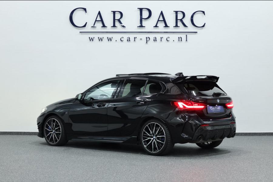 BMW 1-serie M135i xDrive 306+PK M-PERFORMANCE/FORGED CARBON/VIRTUAL/SFEER/LEER+S.VERWARMING+MEMORY/LMV/CAM/CRUISE/12 MND GARANTIE!
