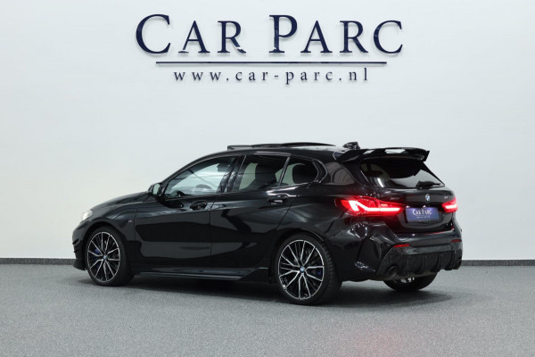 BMW 1-serie M135i xDrive 306+PK M-PERFORMANCE/FORGED CARBON/VIRTUAL/SFEER/LEER+S.VERWARMING+MEMORY/LMV/CAM/CRUISE/12 MND GARANTIE!