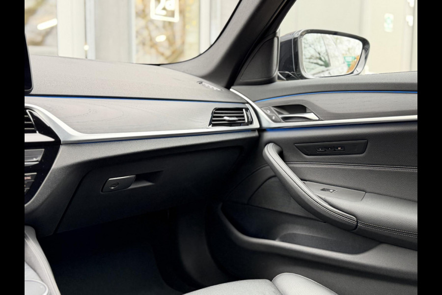 BMW 5 Serie Touring 530e xDrive High Ex. M-Sport |CoPilot|Laser|Stoelventilatie|SoftClose|HUD|HiFi|Trekhaak