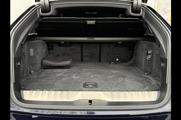 BMW 5 Serie Touring 530e xDrive High Ex. M-Sport |CoPilot|Laser|Stoelventilatie|SoftClose|HUD|HiFi|Trekhaak