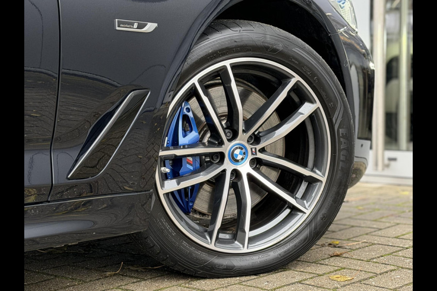 BMW 5 Serie Touring 530e xDrive High Ex. M-Sport |CoPilot|Laser|Stoelventilatie|SoftClose|HUD|HiFi|Trekhaak