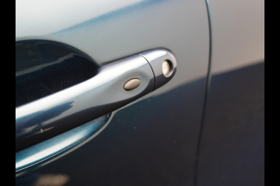 Renault Captur 1.2 TCe Intens Automaat 120pk | Trekhaak | Camera | LED Koplampen | Stoelverwarming | Keyless | Cruise Control | Navigatie | DAB |