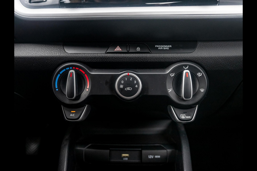 Kia Stonic 1.0 T-GDi MHEV DynamicLine | Trekhaak l apple carplay android auto l achteruitrijcamera l