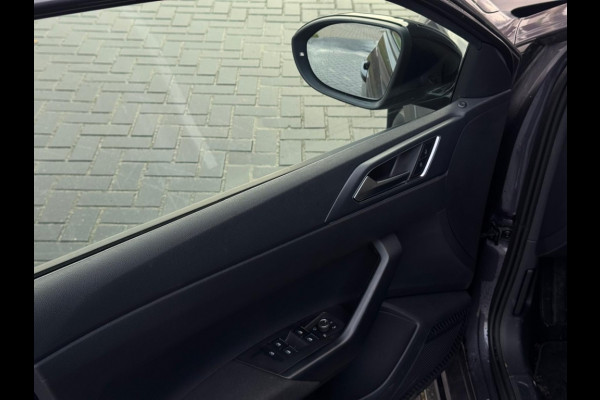 Volkswagen Taigo 1.0 TSI 3x R-Line PANO PDC LED APPLE CARPLAY SPORTVELGEN