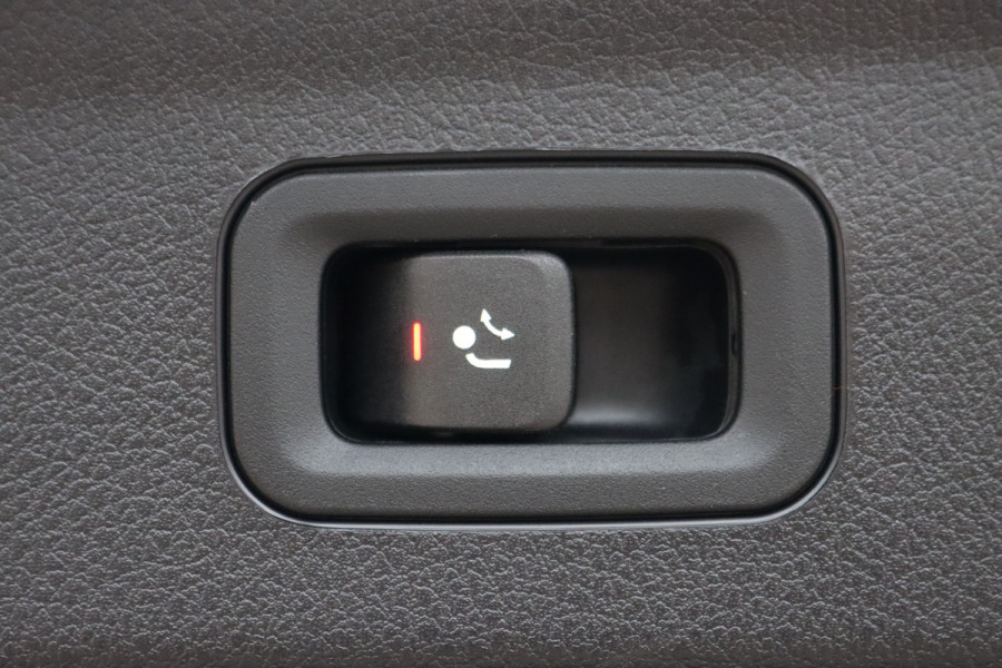 Mercedes-Benz GLE 580 V8 4MATIC Premium+ AMG Line | 7 Zitplaatsen | Airmatic | Distronic+ | Panoramadak | Burmester | Trekhaak | Standkachel | Keyless Go | Surround Camera | Soft-Close | HUD |