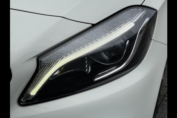Mercedes-Benz A-Klasse 160S AMG Sport Edition - Panorama dak I Navigatie I Sport pakket I Leer I Airco I PDC I Dealer onderhouden