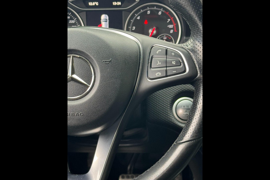 Mercedes-Benz A-Klasse 160S AMG Sport Edition - Panorama dak I Navigatie I Sport pakket I Leer I Airco I PDC I Dealer onderhouden