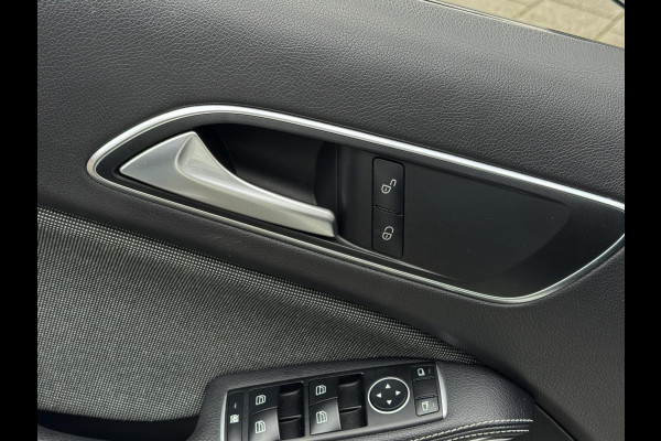 Mercedes-Benz A-Klasse 160S AMG Sport Edition - Panorama dak I Navigatie I Sport pakket I Leer I Airco I PDC I Dealer onderhouden