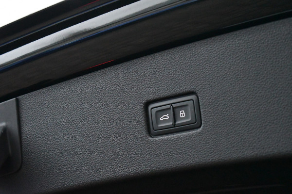 Audi RSQ8 4.0 TFSI 810pk quattro MTM-Stage2 Nw310K Pano Dyn+ Trekh B&O-3D Massage+Vent