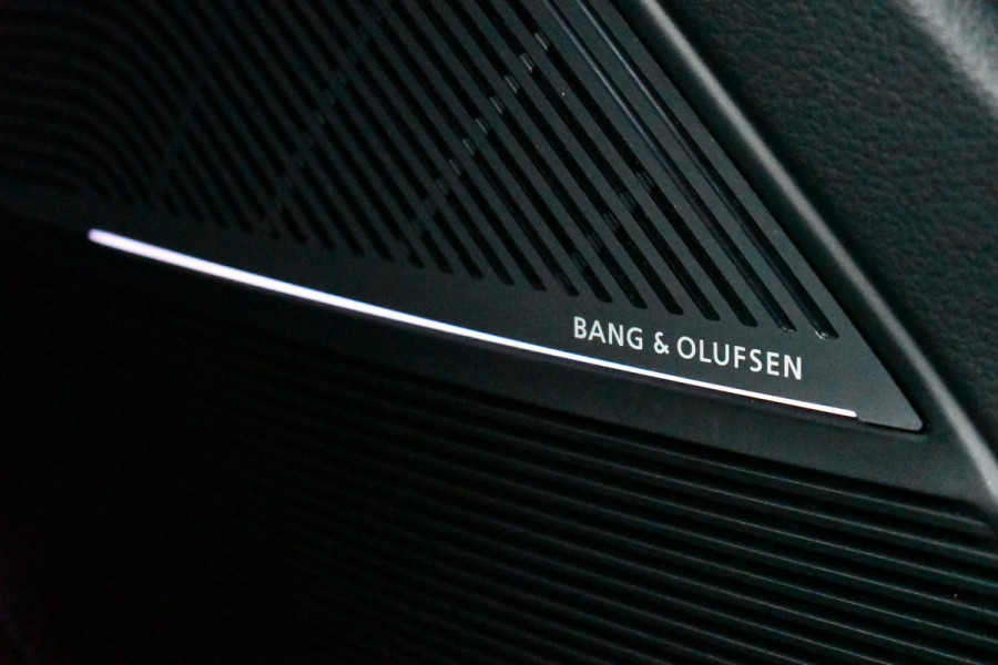 Audi RSQ8 4.0 TFSI 810pk quattro MTM-Stage2 Nw310K Pano Dyn+ Trekh B&O-3D Massage+Vent