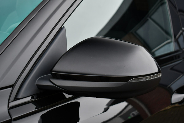 Audi RSQ8 4.0 TFSI 810pk quattro MTM-Stage2 Nw310K Pano Dyn+ Trekh B&O-3D Massage+Vent