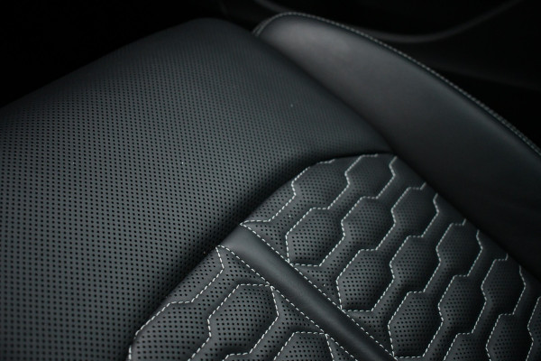 Audi RSQ8 4.0 TFSI 810pk quattro MTM-Stage2 Nw310K Pano Dyn+ Trekh B&O-3D Massage+Vent