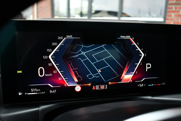 BMW 3 Serie 330D M-Sport Pro Pano H/K HUD El-zetels Parelmoer-wit!