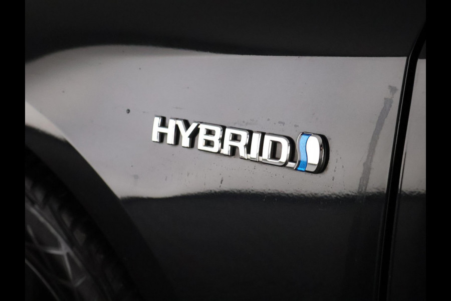Toyota Corolla Touring Sports 1.8 HYBRIDE BUSINESS BLACKLINE GARANTIE 2030** BLACKLINE .1e EIG. 100% ONDERHOUDEN