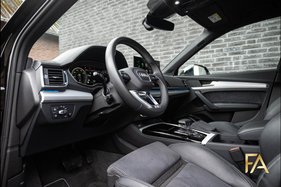 Audi Q5 Sportback 55 TFSI e S Line Competition 21Inch|Sfeer|MatrixLED|Memory|Trekhaak