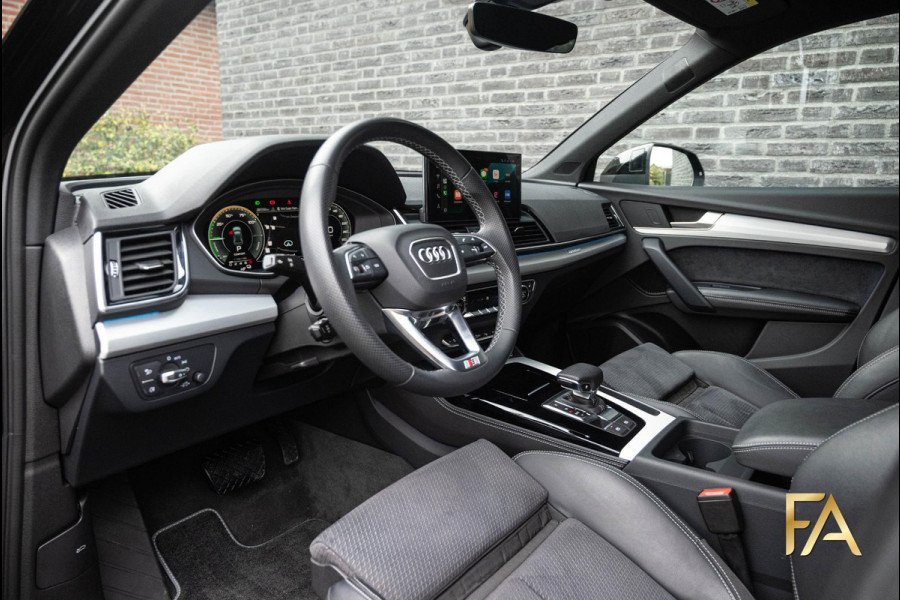 Audi Q5 Sportback 55 TFSI e S Line Competition 21Inch|Sfeer|MatrixLED|Memory|Trekhaak
