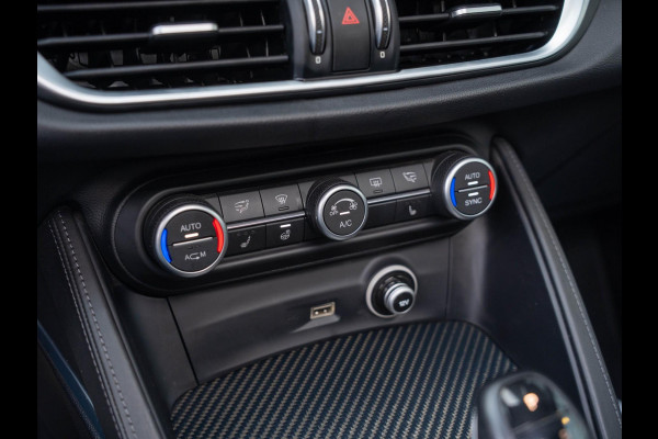 Alfa Romeo Stelvio 2.9 V6 AWD Quadrifoglio 510PK / Pano / Carbon / H&K / Memory