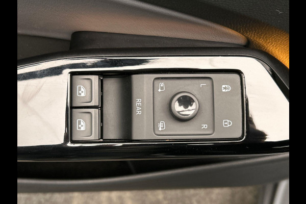 Volkswagen ID.4 Pure 52 kWh Adaptieve Cruise Control Trekhaak Navigatie Carplay