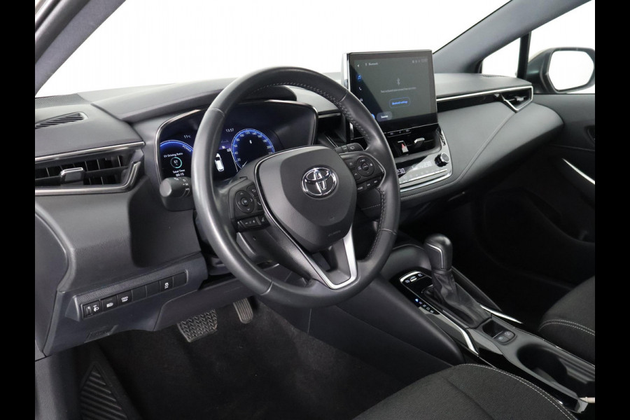 Toyota Corolla Touring Sports HYBRID BLACKLINE ACTIVE GARANTIE TOT 2033! NIEUW MODEL. CARPLAY NAVIGATIE. ADAPTIEVE CRUISE CONTROL . APPLE CARPLAY & ANDRIOD AUTO . CAMERA