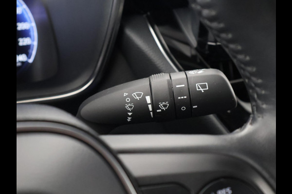 Toyota Corolla Touring Sports HYBRID BLACKLINE ACTIVE GARANTIE TOT 2033! NIEUW MODEL. CARPLAY NAVIGATIE. ADAPTIEVE CRUISE CONTROL . APPLE CARPLAY & ANDRIOD AUTO . CAMERA