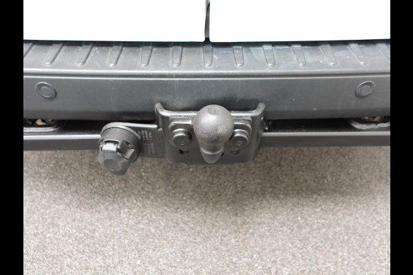 Ford Transit Custom 131pk Automaat L1H1 Trend 2x Schuifdeur Trekhaak Cruise control Airco Euro6 3-zits